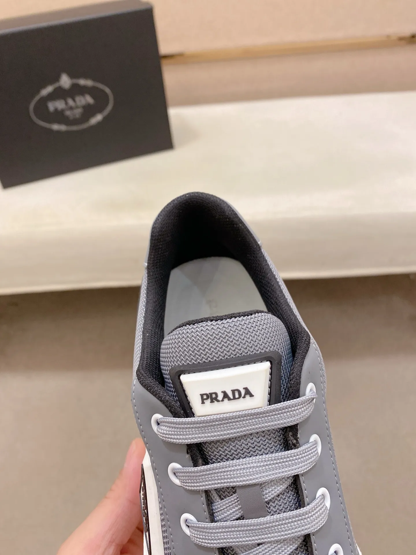 Men's men's shoes💰: 440💰[Prada～Prada] Trendy new styles are on the market. Same style as the official website. Counter quality. Original version. [Strong] [Strong] Imported selected first-layer cowhide. Comfortable and breathable sheepskin lining, fine workmanship, upper layer made of 100% pure cowhide, original last shape, comfortable on the feet, shoe sizes 38 to 44
